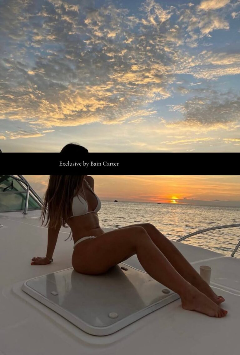 Mireia on a yacht at sunset in Valencia